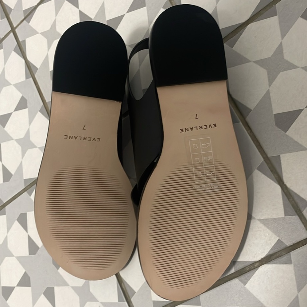 Everlane City Crossover Sandal - Picture 6 of 7